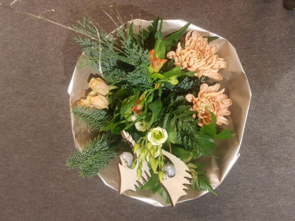 .Kerstboeket zalm op groep